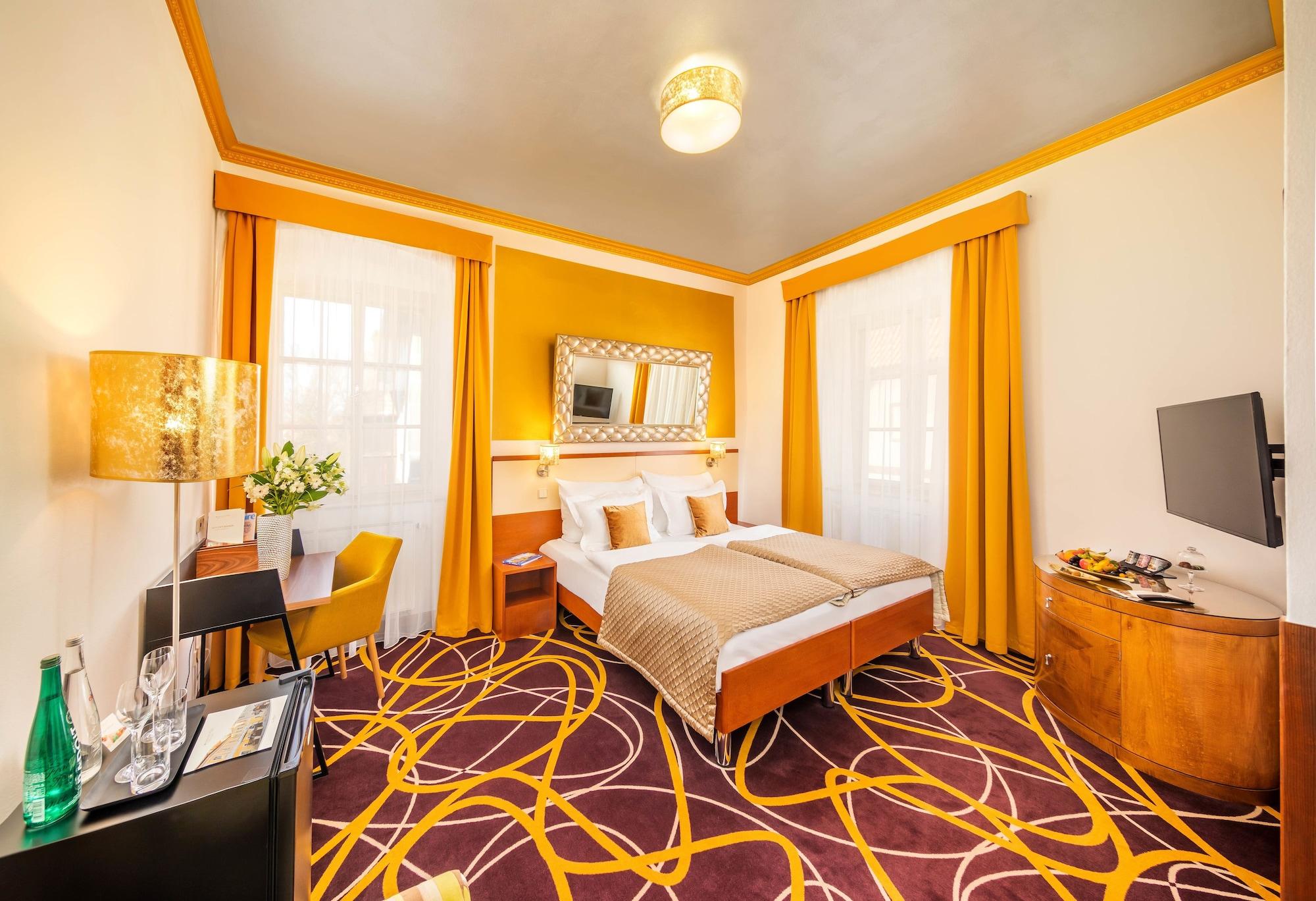 Bellevue Hotel Чешки Крумлов Екстериор снимка