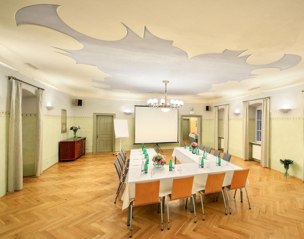 Bellevue Hotel Чешки Крумлов Екстериор снимка